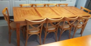 conjunto-mesa-10-cadeiras-(3)-1680019706