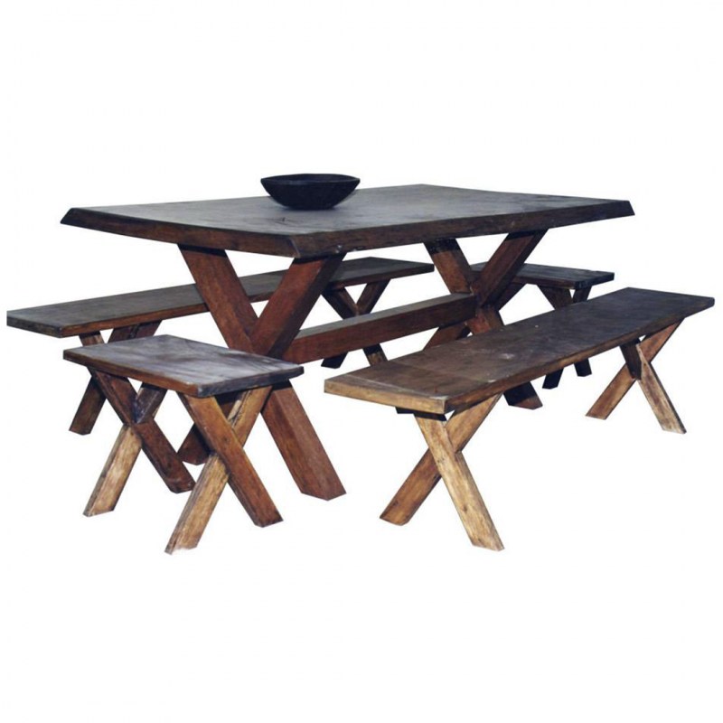 mesa-com-bancos-x-1680115059